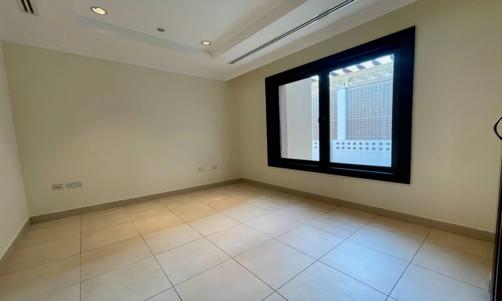 SPACIOUS 4BR + MAID TOWNHOUSE FOR SALE | PEARL - Image 5
