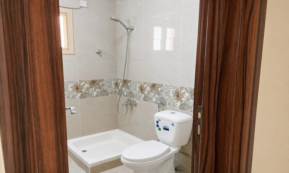 SPACIOUS 5BHK COMPOUND VILLA | FAMILY LIVING - Image 7