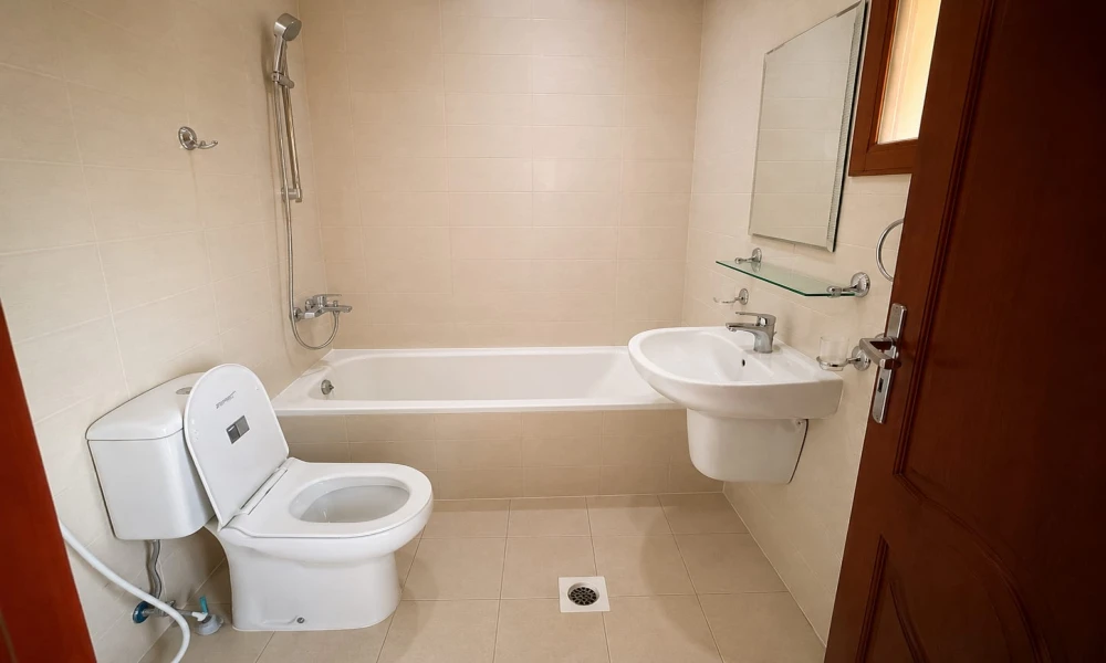 SPACIOUS 6BR VILLA | IDEAL FAMILY HOME| PARKING - Image 8