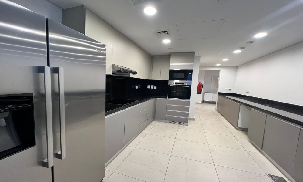 Spacious and Bright 3bhk for rent in Giardino | FF small 2