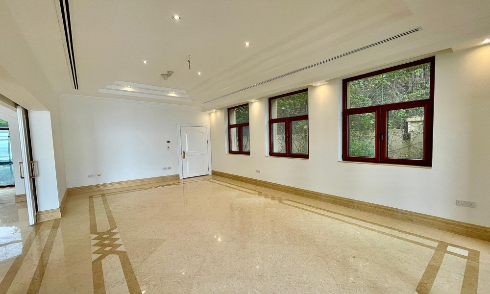 SPACIOUS LUXURY 4BHK HOME NEAR BEACH BAY FOR RENT - Image 6