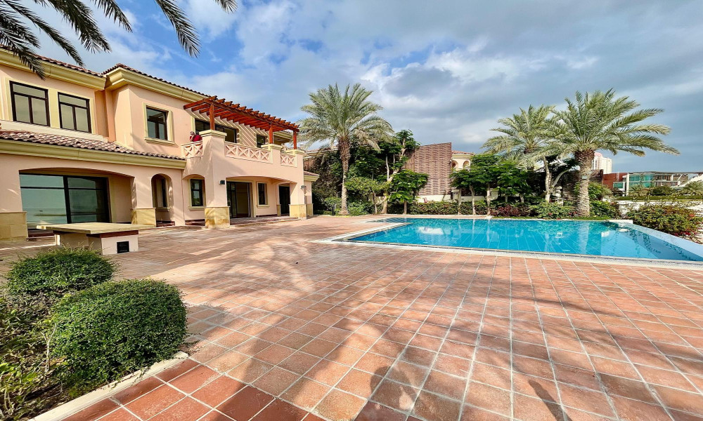 SPACIOUS LUXURY 4BHK HOME NEAR BEACH BAY FOR RENT - Image 7