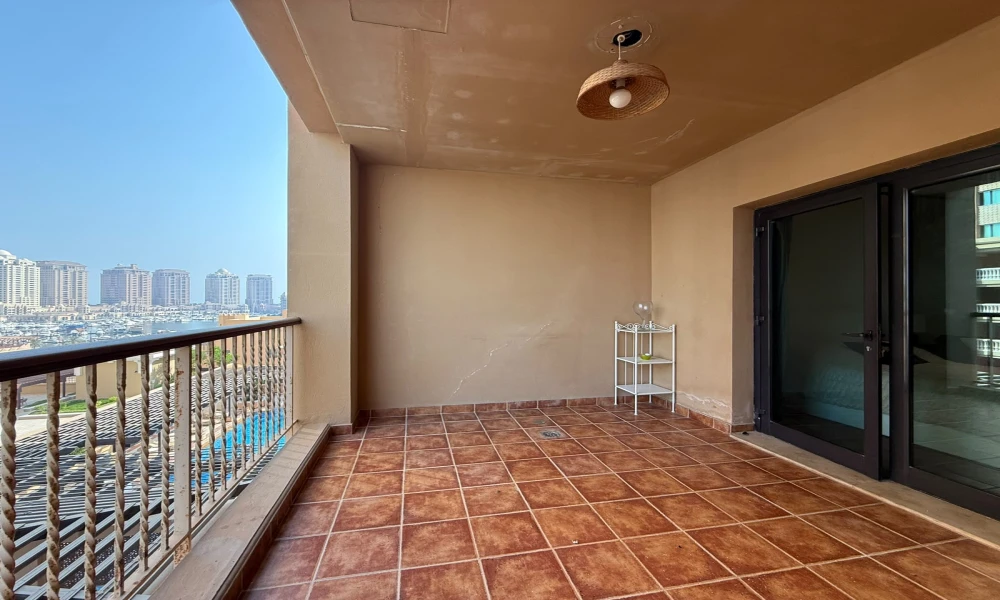 SPACIOUS STUDIO W/ LARGE BALCONY | KID'S PLAYROOM - Image 10