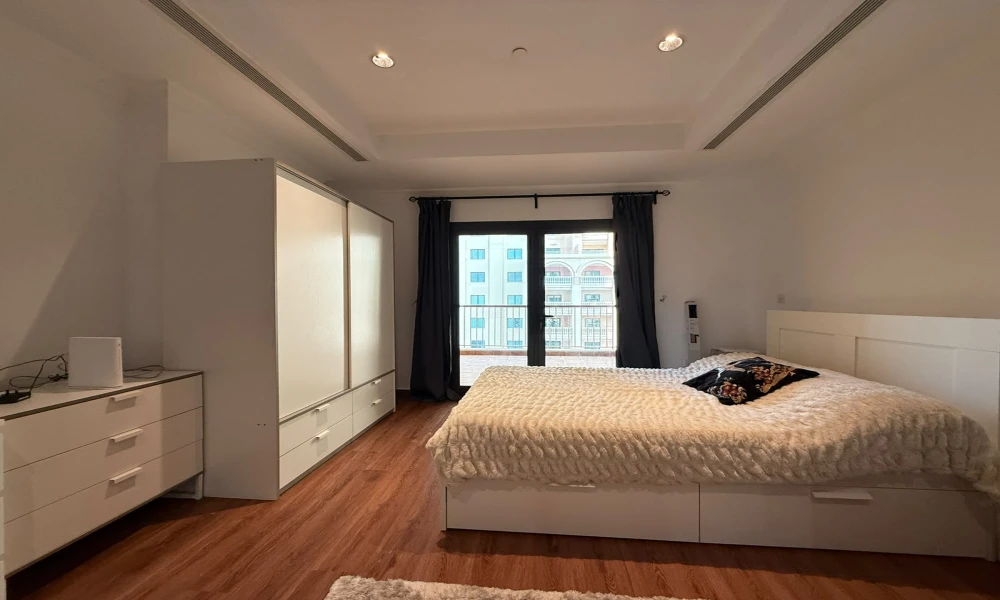 SPACIOUS STUDIO W/ LARGE BALCONY | KID'S PLAYROOM small 3