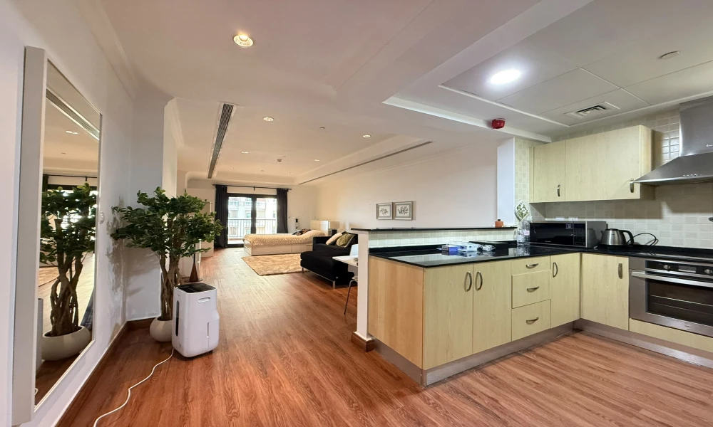 SPACIOUS STUDIO W/ LARGE BALCONY | KID'S PLAYROOM - Image 5
