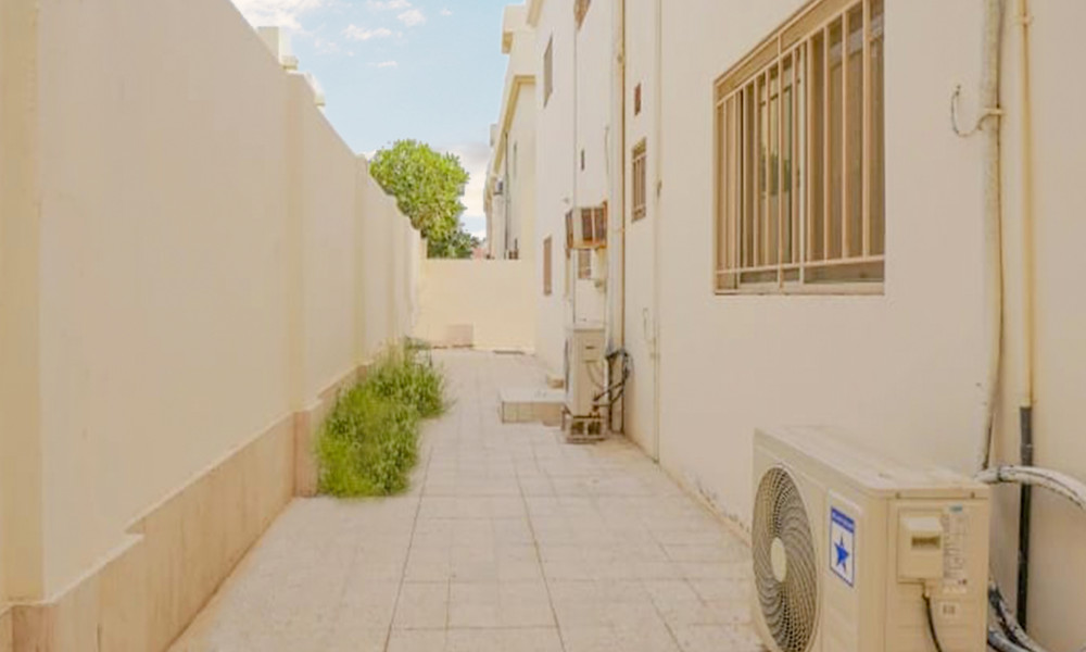 Spacious Villa for Sale | Semi Furnished small 1