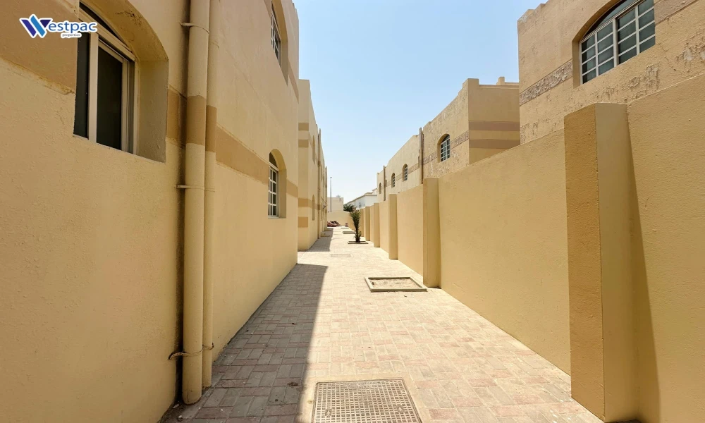 SPACIOUS VILLA W/ 5BR | UNFURNISHED | PARKING AREA - Image 10