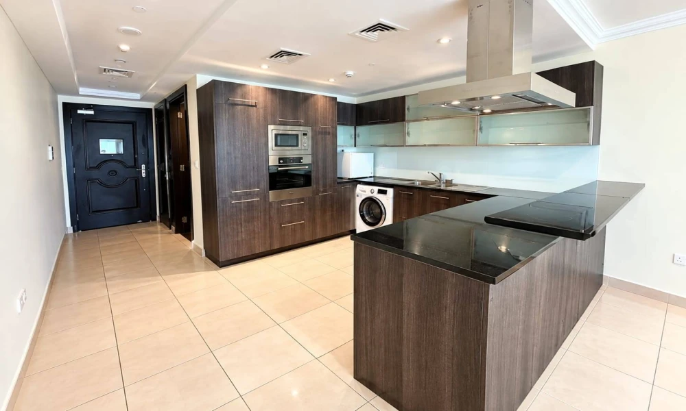 STUDIO FF W/ BALCONY SEA VIEW | FULL FACILITIES small 3