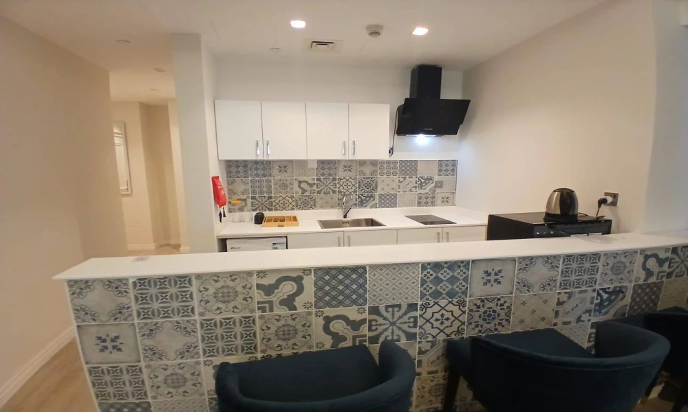 STUDIO INCLUDING BILLS + AMENITIES | PRIME AREA - Image 5