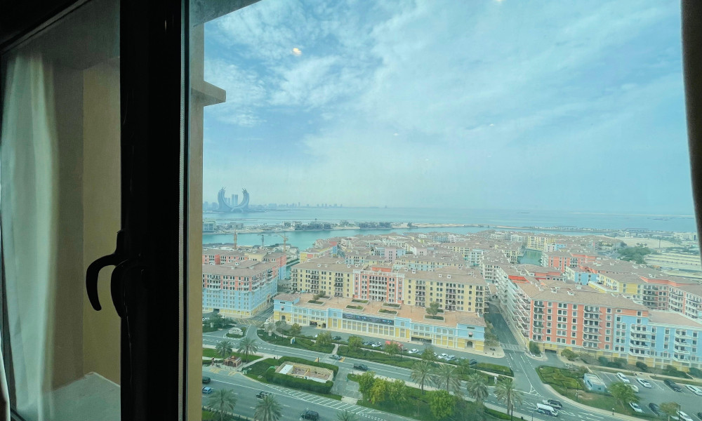 Studio Living in The Pearl Furnished for Rent - Image 10