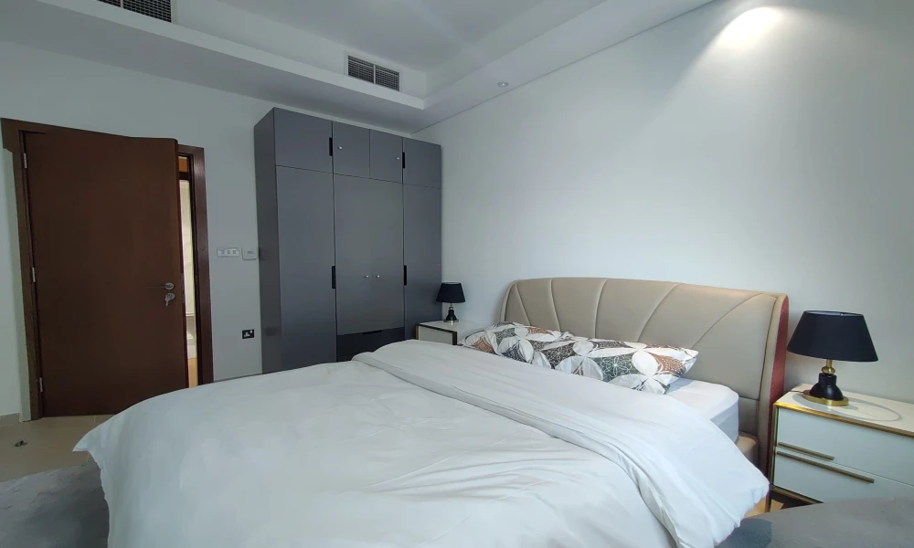 STUNNING 2BR | BILLS INCLUDED | FULLY FURNISHED - Image 5