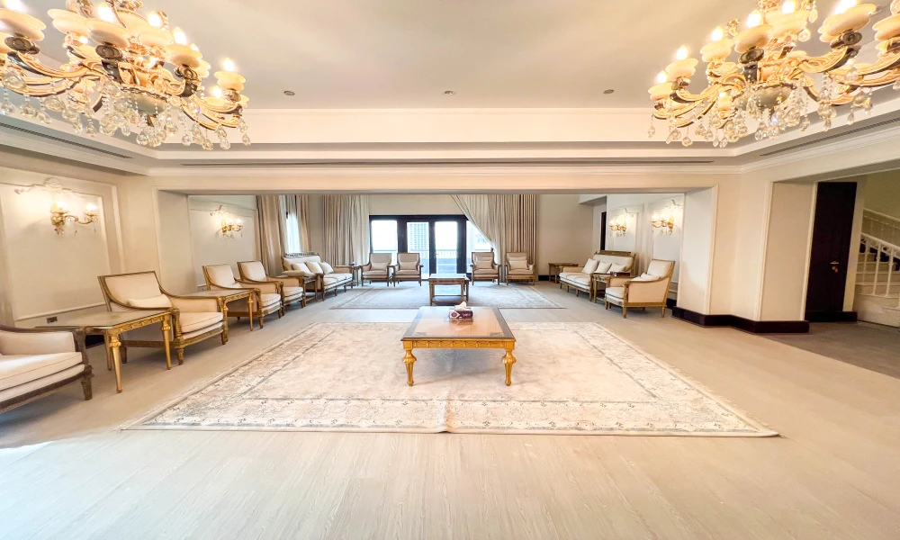STUNNING LARGE PENTHOUSE WITH BALCONY | PEARL small 1