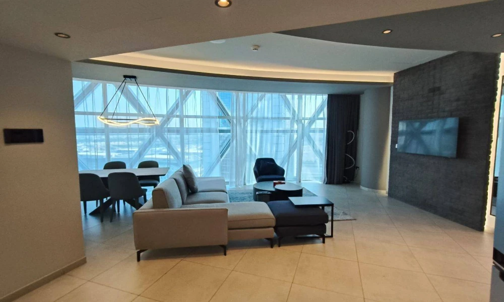 STUNNING SEA VIEW | 2BR FF APARTMENT | WITH BILLS small 3