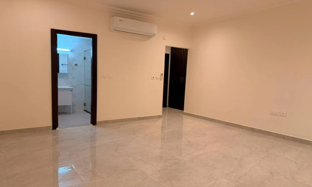UNFURNISHED W/ BILLS 3 BR APARTMENT| AL MANSOURA - Image 4