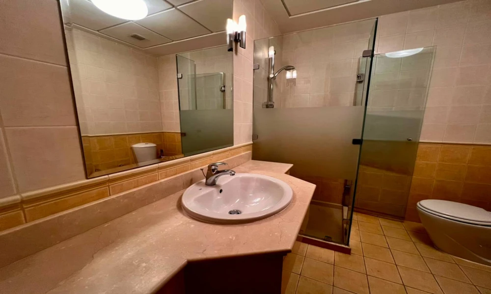 WATERFRONT 3BR + MAID | PRIVATE BALCONY | SEA VIEW - Image 10