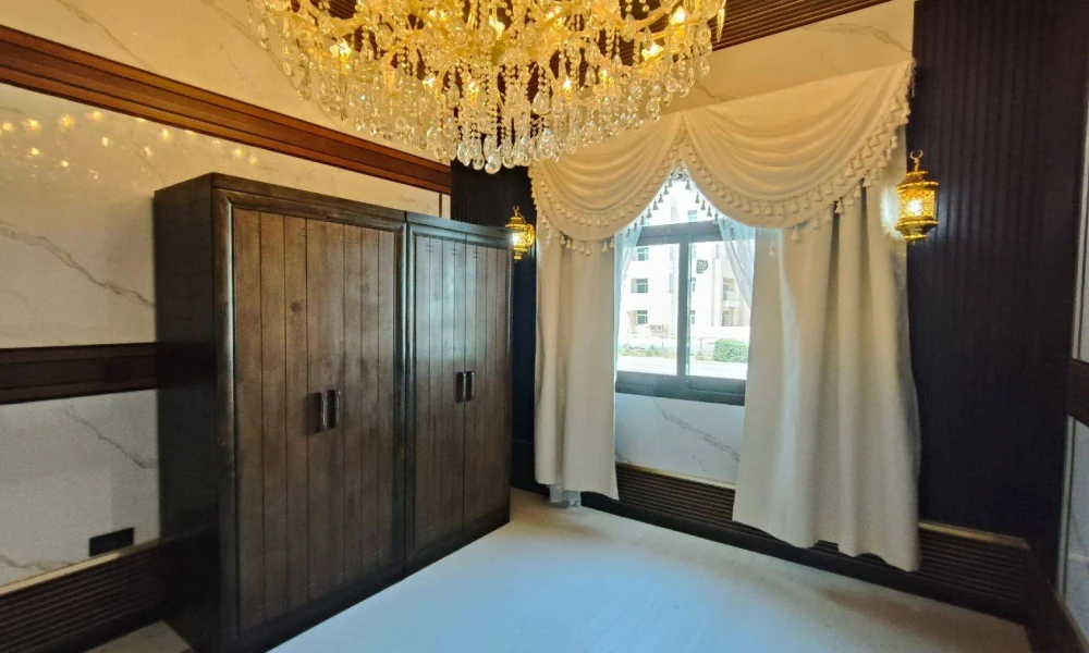 WELL-MAINTAINED 2 BR APARTMENT| FOX HILLS - Image 7